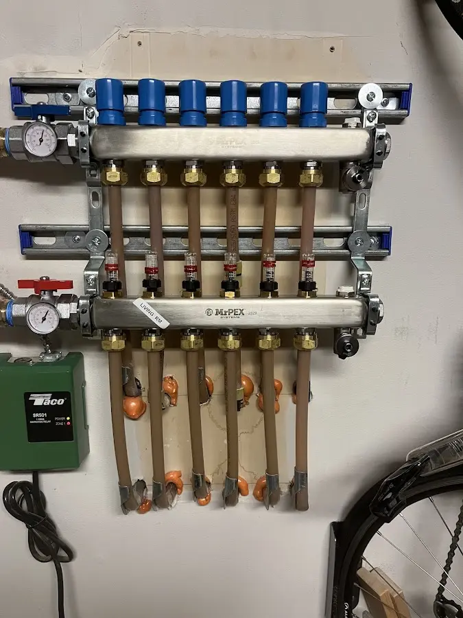 Plumber performing Leak Detection at a residential property in Glendale